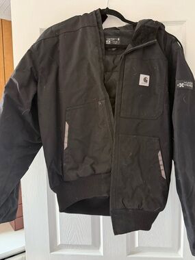 Vintage Carhartt Yukon Extremes Black Hooded Insulated Work Jacket